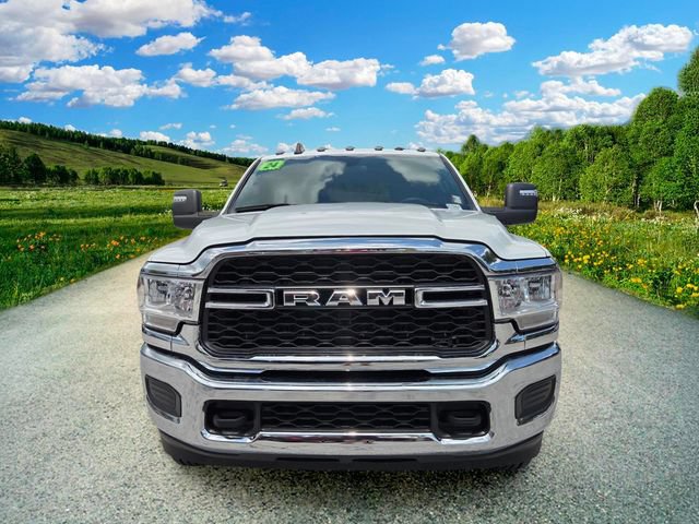 Certified 2024 RAM 3500 Tradesman w/ Chrome Appearance Group AWD/4WD image 8