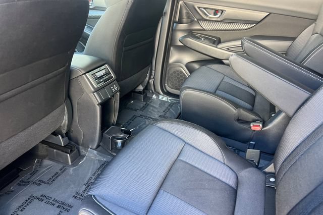 Used 2024 Subaru Ascent Premium w/ Convenience Package AWD/4WD image 13