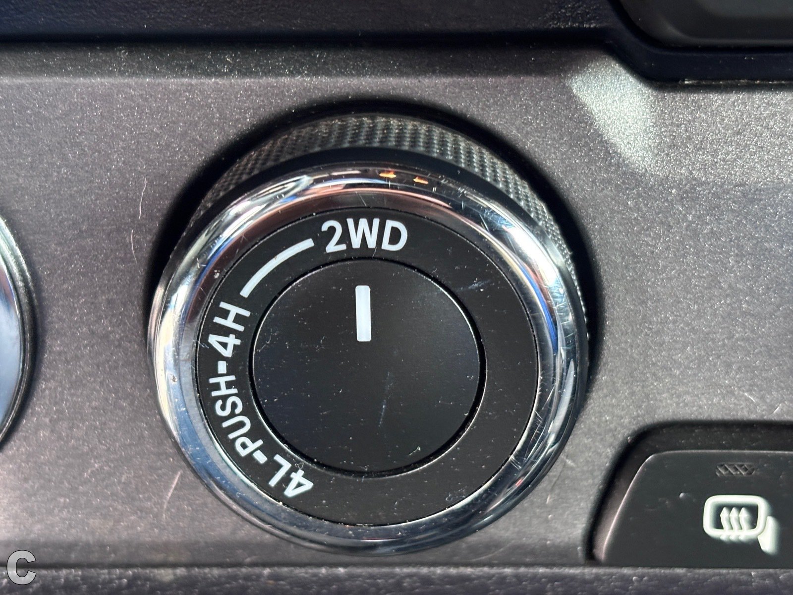 Used 2019 Toyota Tacoma TRD Off-Road w/ Technology Package AWD/4WD image 31