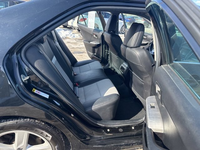 Used 2014 Toyota Camry SE image 11
