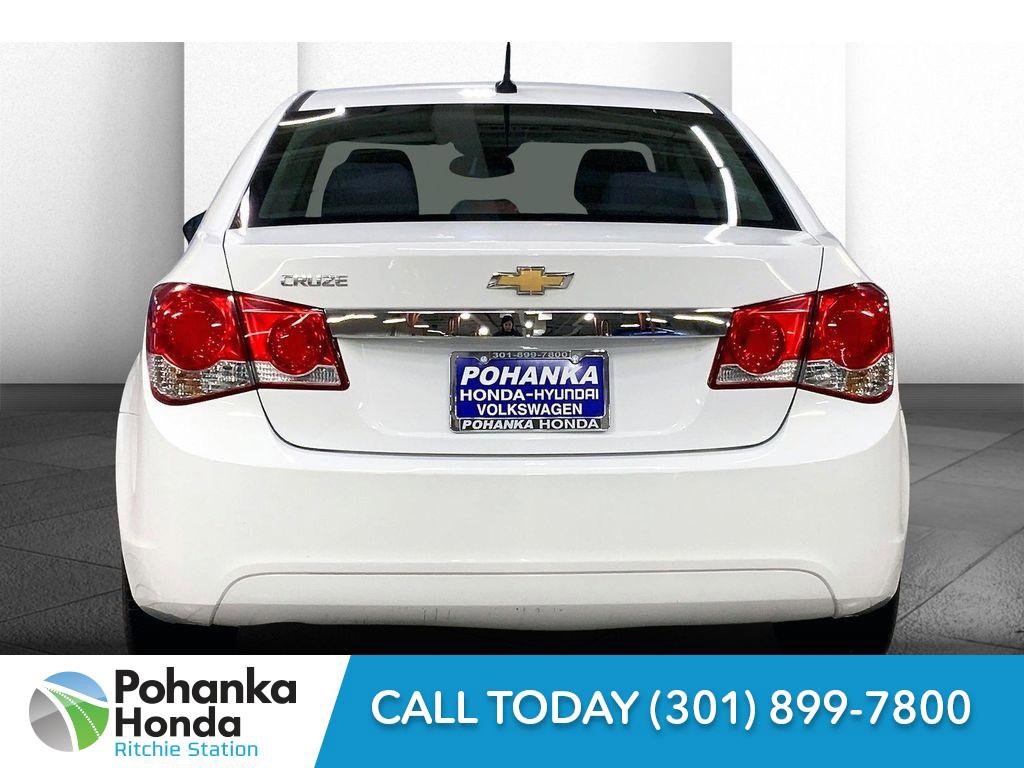 Used 2014 Chevrolet Cruze LS image 3