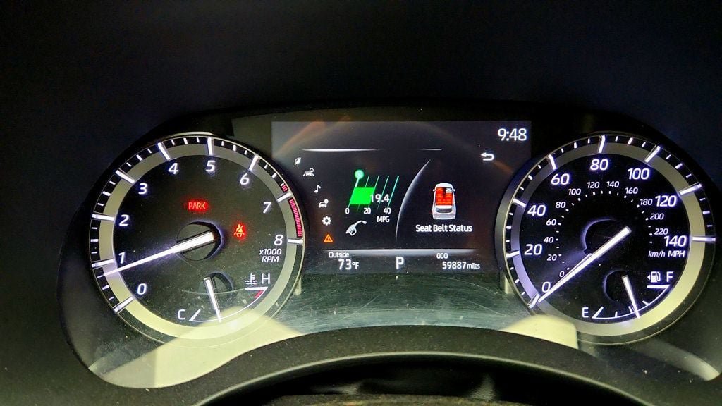 Used 2022 Toyota Highlander XLE AWD/4WD image 15