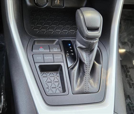 Used 2024 Toyota RAV4 XLE FWD image 13