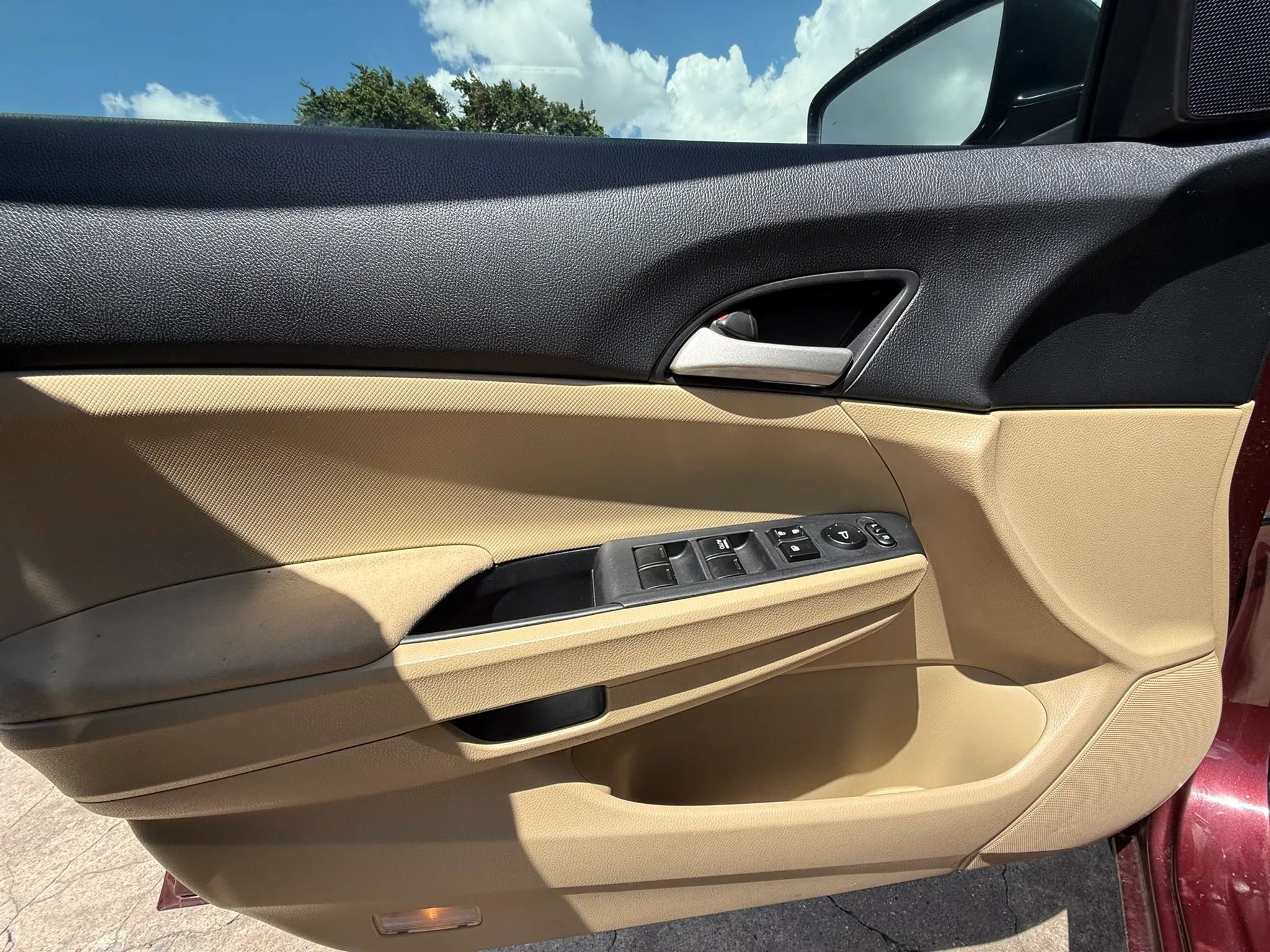 Used 2011 Honda Accord LX image 19