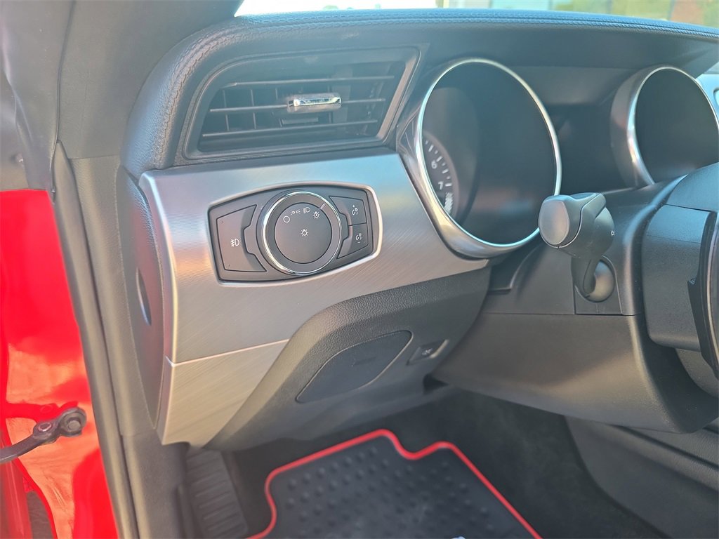 Used 2019 Ford Mustang GT Premium image 18