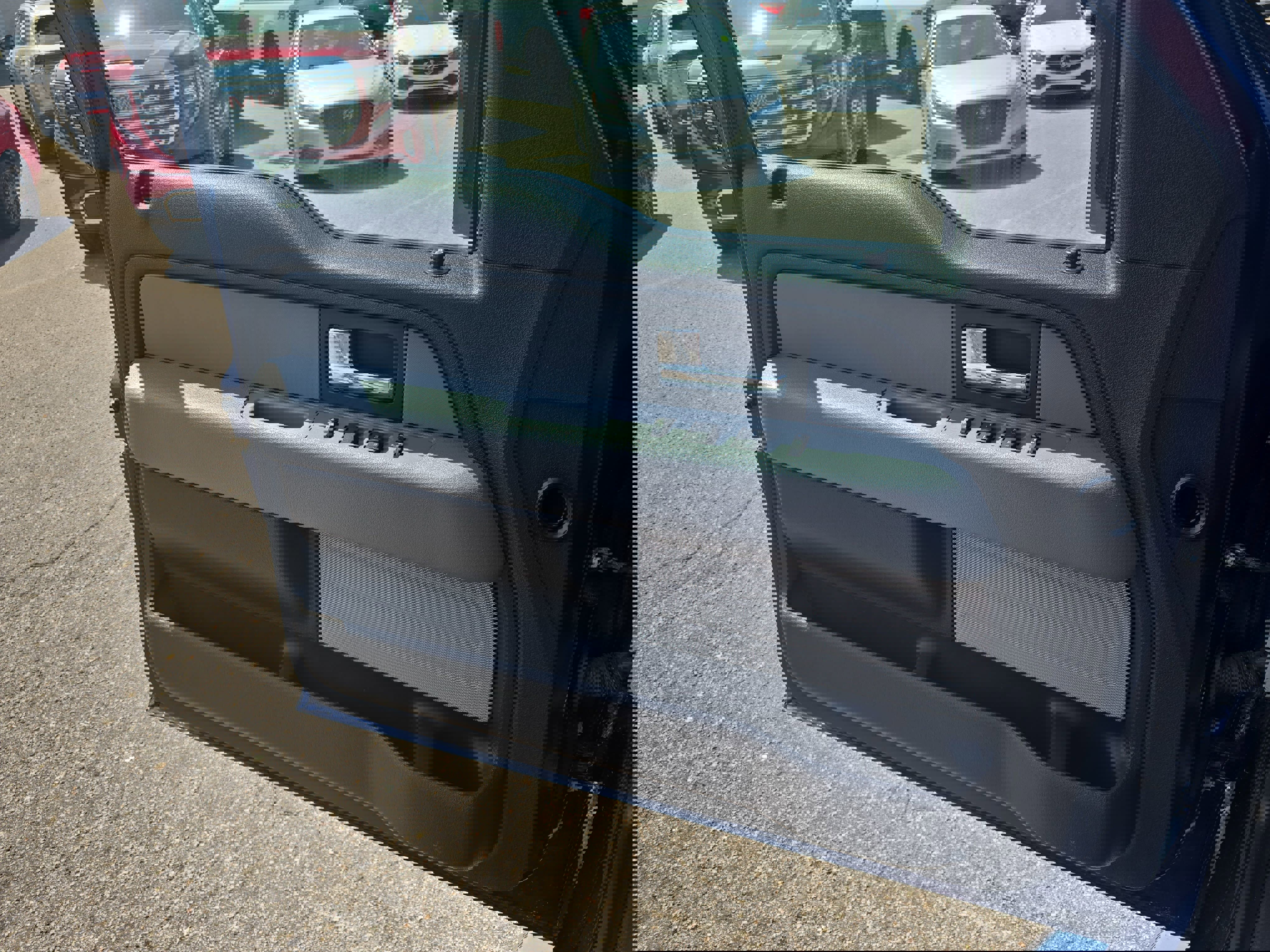 Used 2012 Ford F150 XLT w/ XLT Chrome Pkg image 24