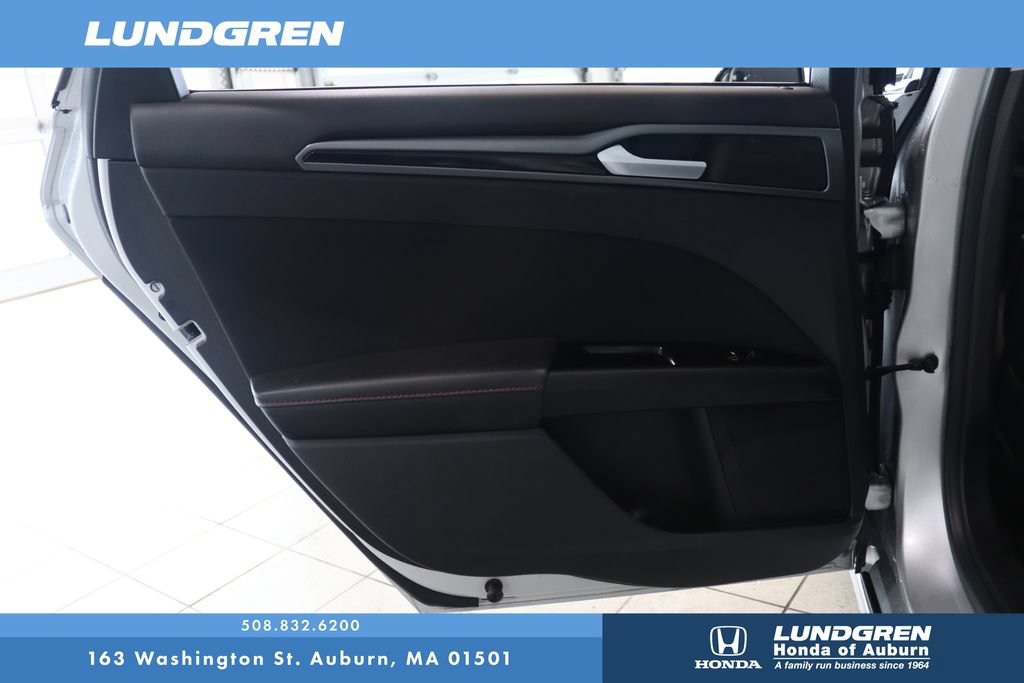 Used 2014 Ford Fusion SE w/ Equipment Group 201A FWD image 13