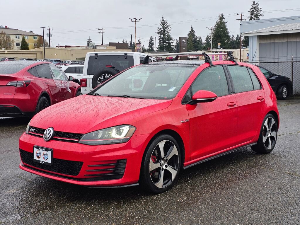 Used 2015 Volkswagen Golf image 4