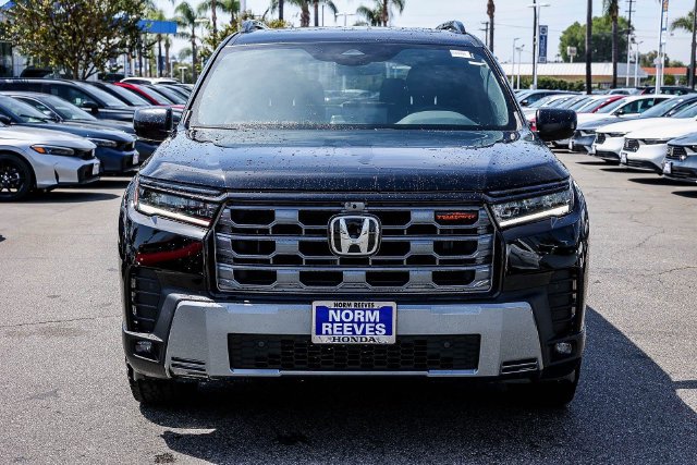 New 2026 Honda Pilot TrailSport image 2