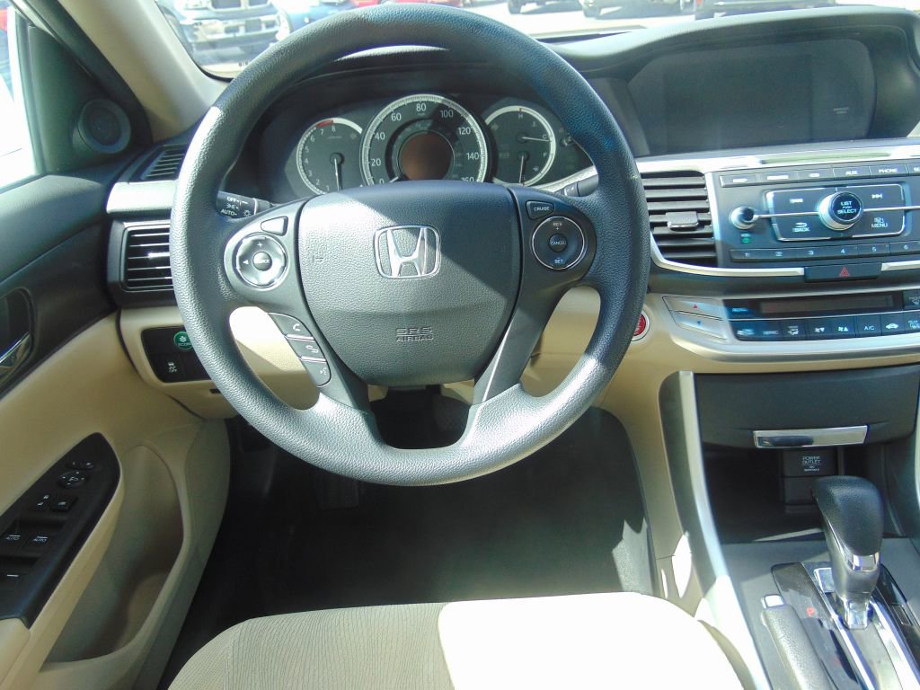 Used 2013 Honda Accord EX image 18