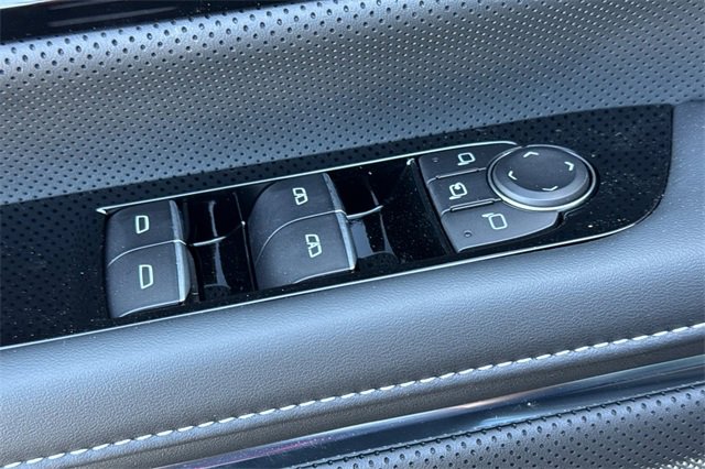 New 2025 GMC Sierra EV Denali image 12