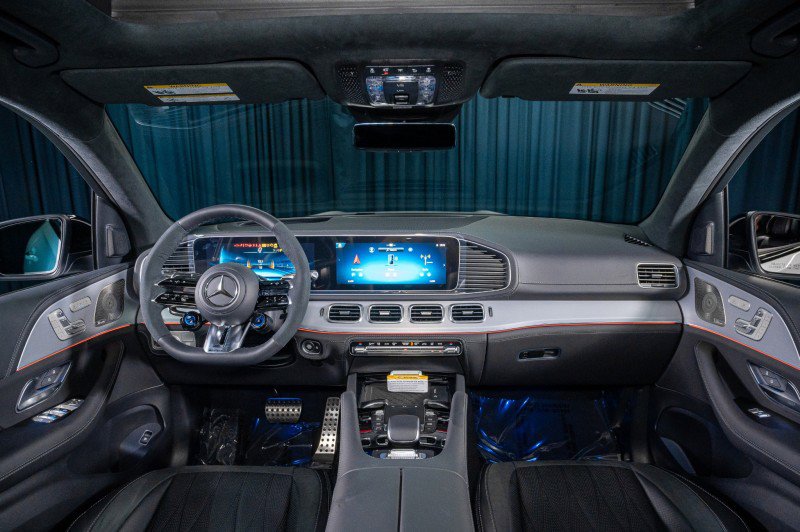 New 2025 Mercedes-Benz GLS 63 AMG 4MATIC image 14