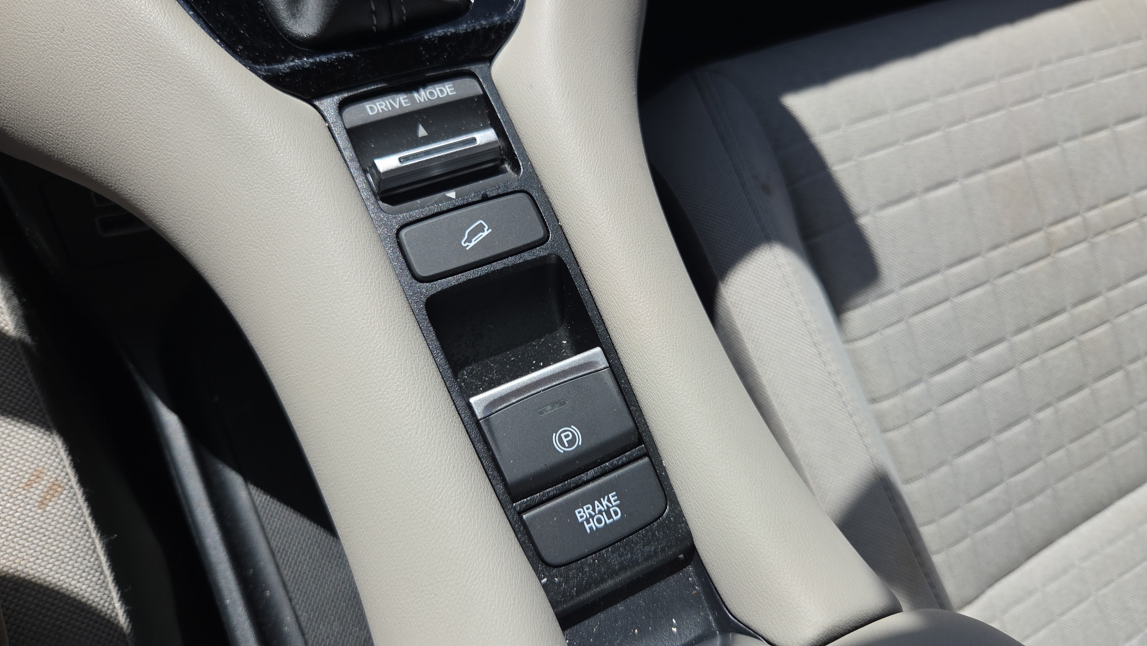 Certified 2023 Honda HR-V LX image 18