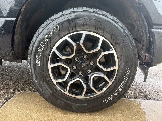 Used 2017 Ford F150 XL w/ Equipment Group 101A Mid image 10