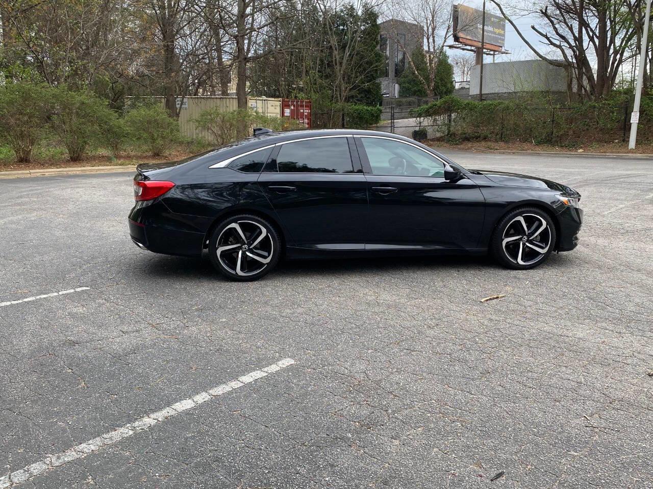 Used 2019 Honda Accord Sport image 5