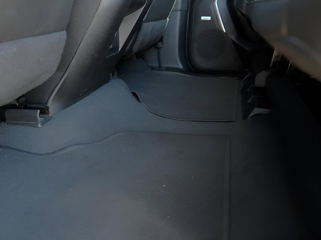 Used 2024 Chevrolet Tahoe LT image 31