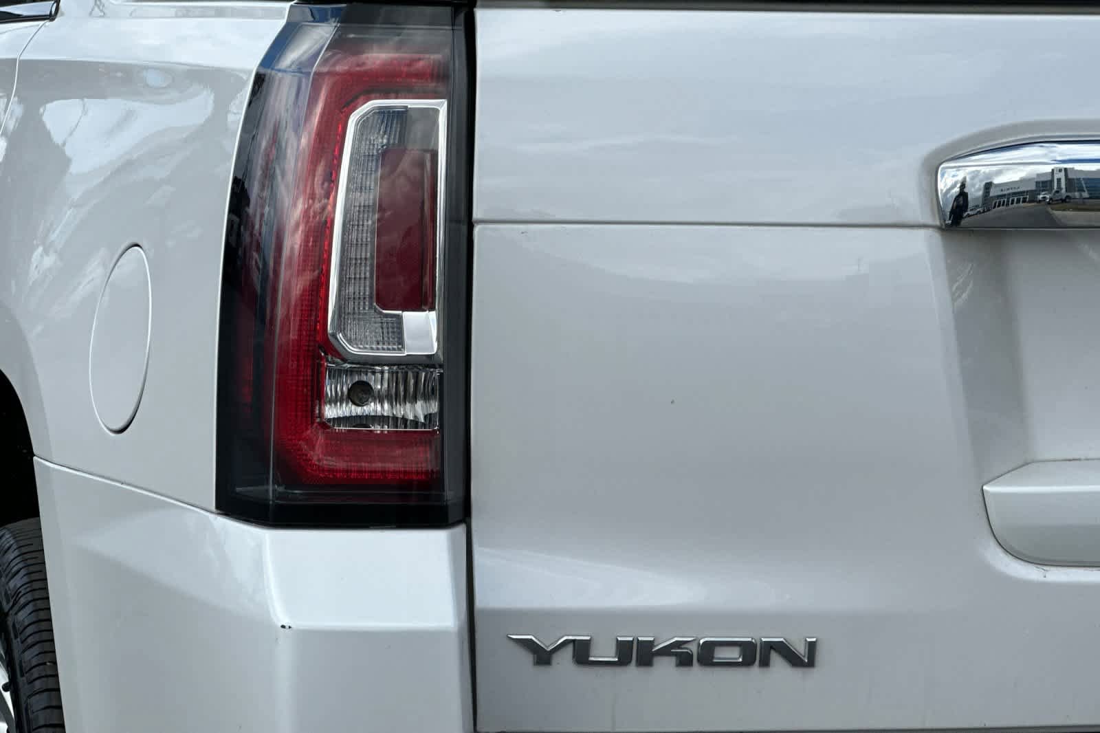 Used 2020 GMC Yukon Denali w/ Open Road Package image 30