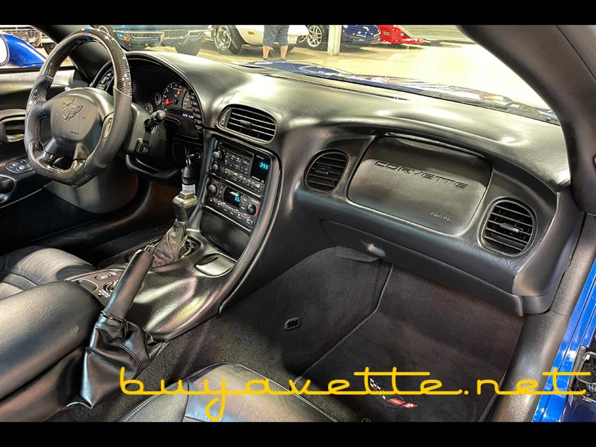 Used 2002 Chevrolet Corvette Coupe w/ Preferred Equipment Group2 image 13