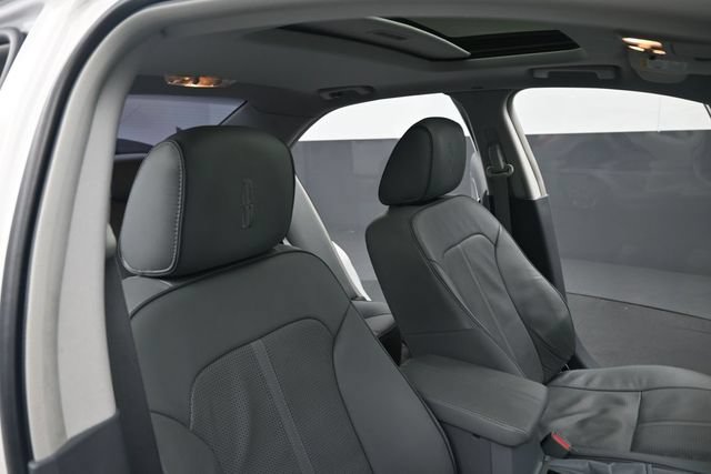 Used 2010 Lincoln MKZ FWD image 32