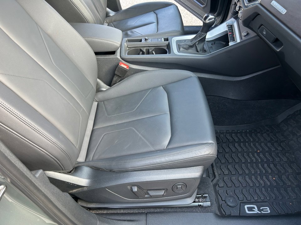 Certified 2024 Audi Q3 2.0T Premium Plus image 28