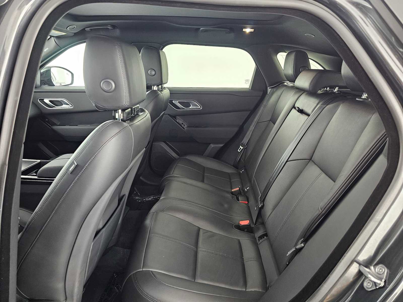 Used 2024 Land Rover Range Rover Velar Dynamic SE image 16