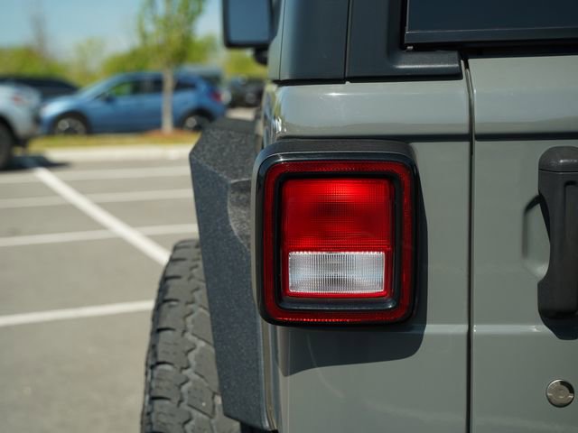 Used 2018 Jeep Wrangler Sport S image 36