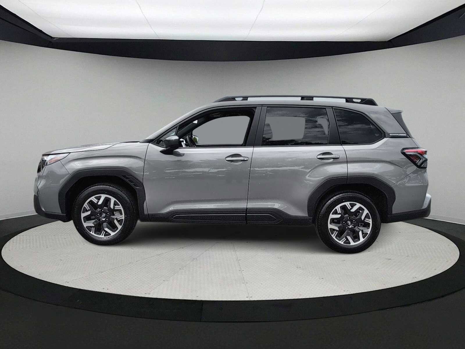 Used 2026 Subaru Forester Premium AWD/4WD image 5