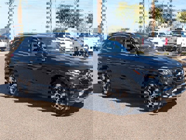 Used 2024 Mercedes-Benz GLC 300 4MATIC image 8