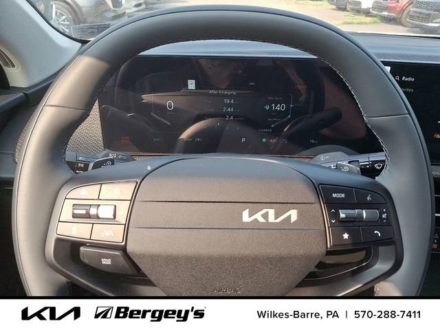 New 2025 Kia EV6 Wind image 16