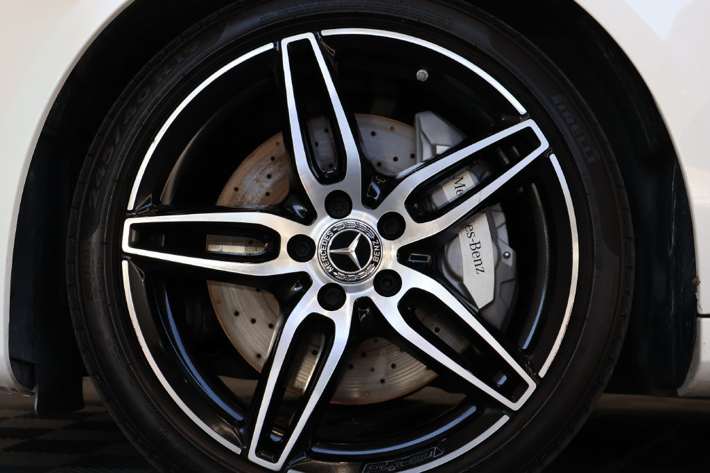 Used 2020 Mercedes-Benz E 350 Sedan image 10