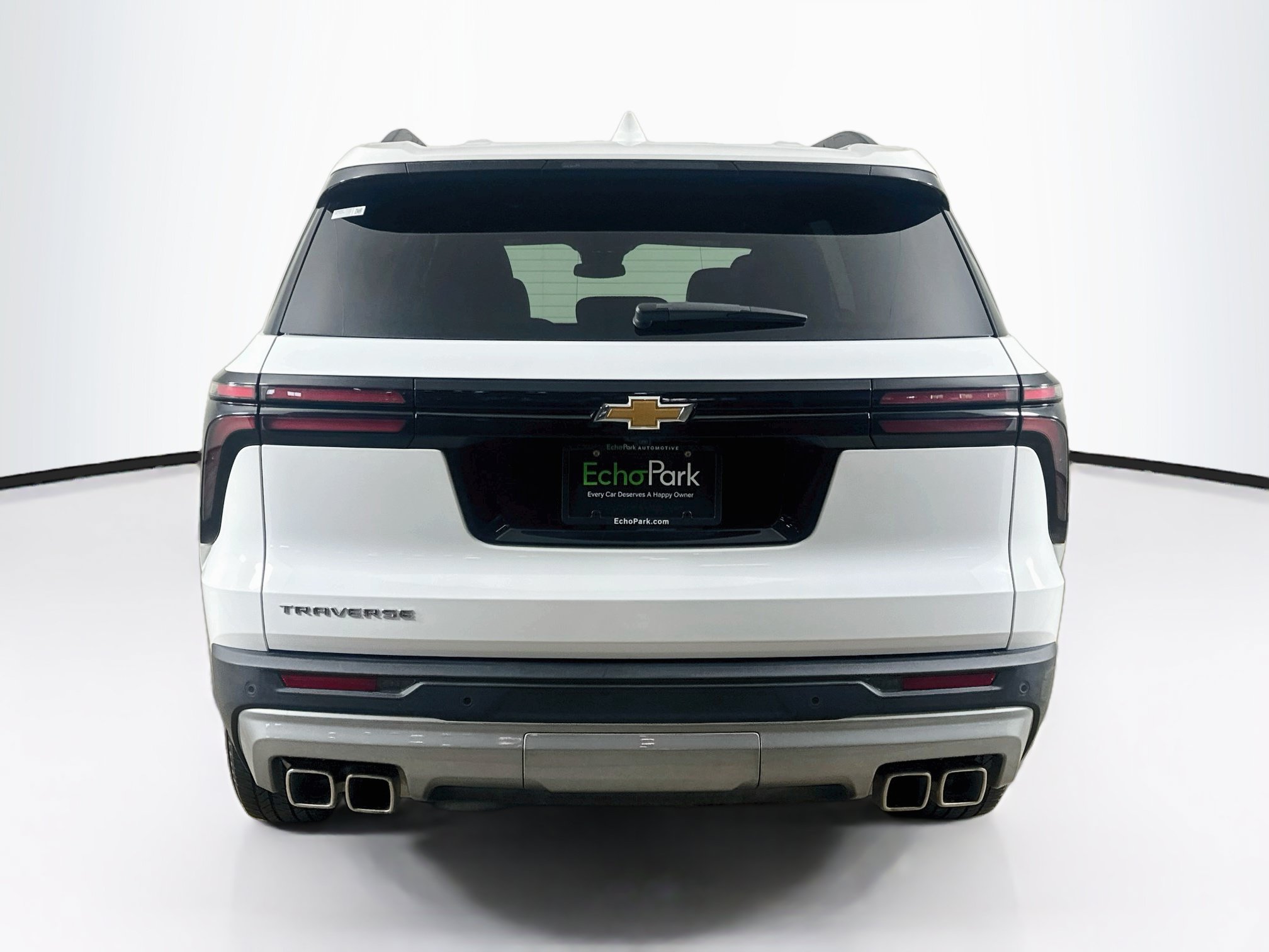 Used 2026 Chevrolet Traverse LT FWD image 7