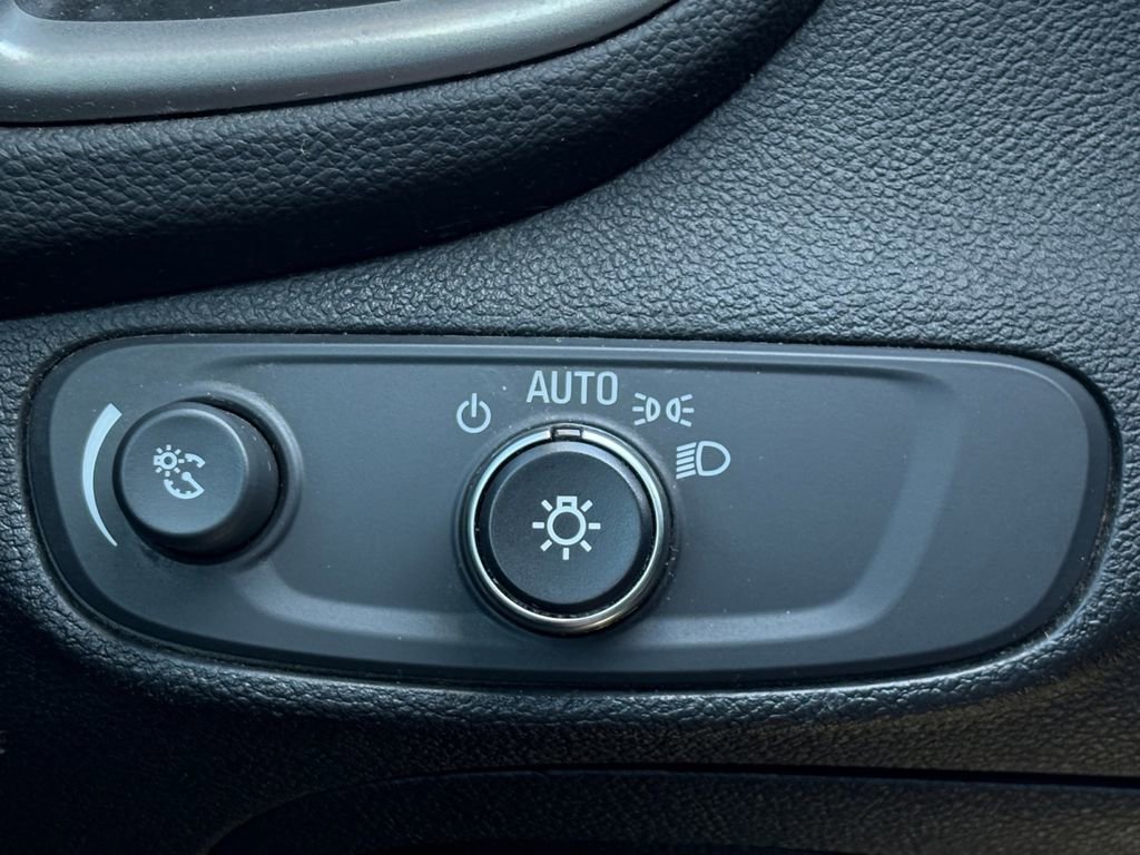 Used 2020 Chevrolet Trax LS image 3