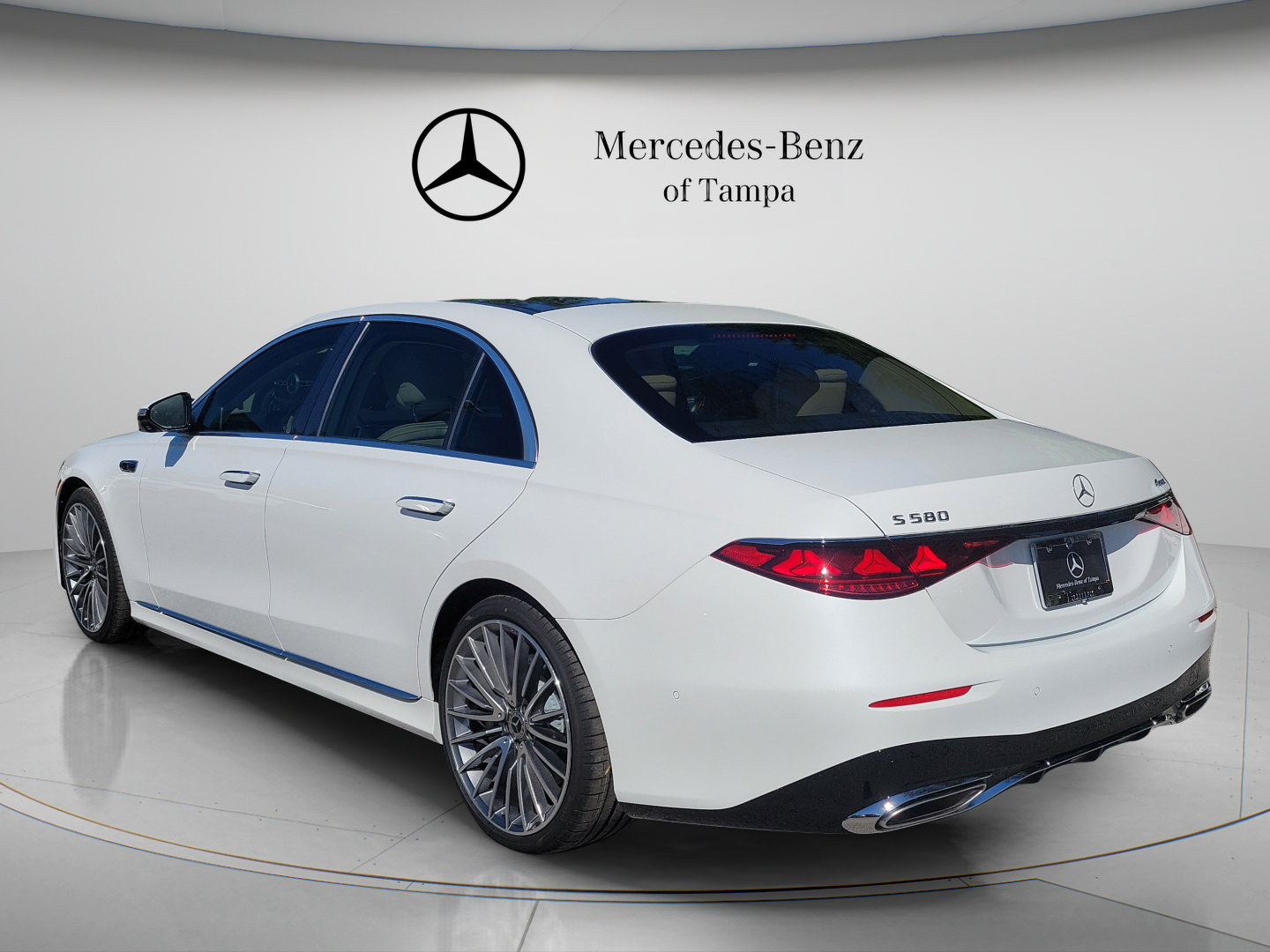 New 2027 Mercedes-Benz S 580 4MATIC Sedan image 2