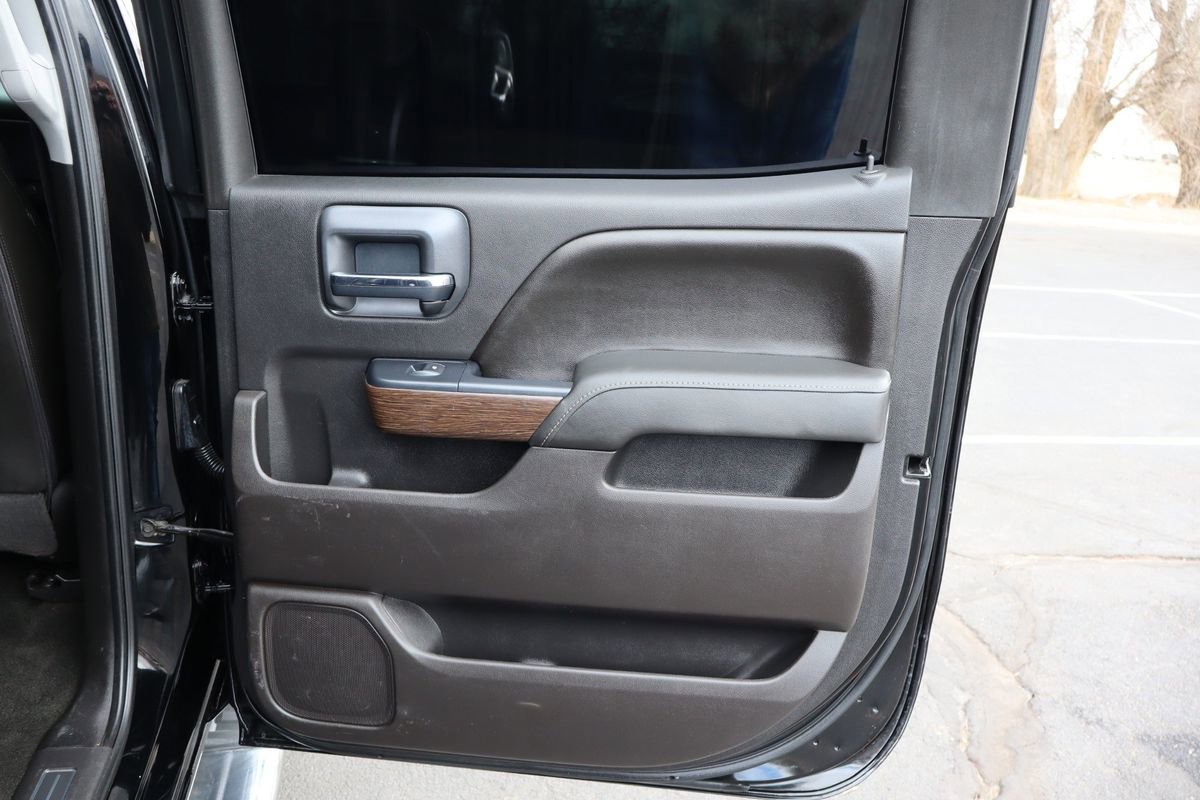 Used 2017 GMC Sierra 2500 Denali w/ Duramax Plus Package image 25