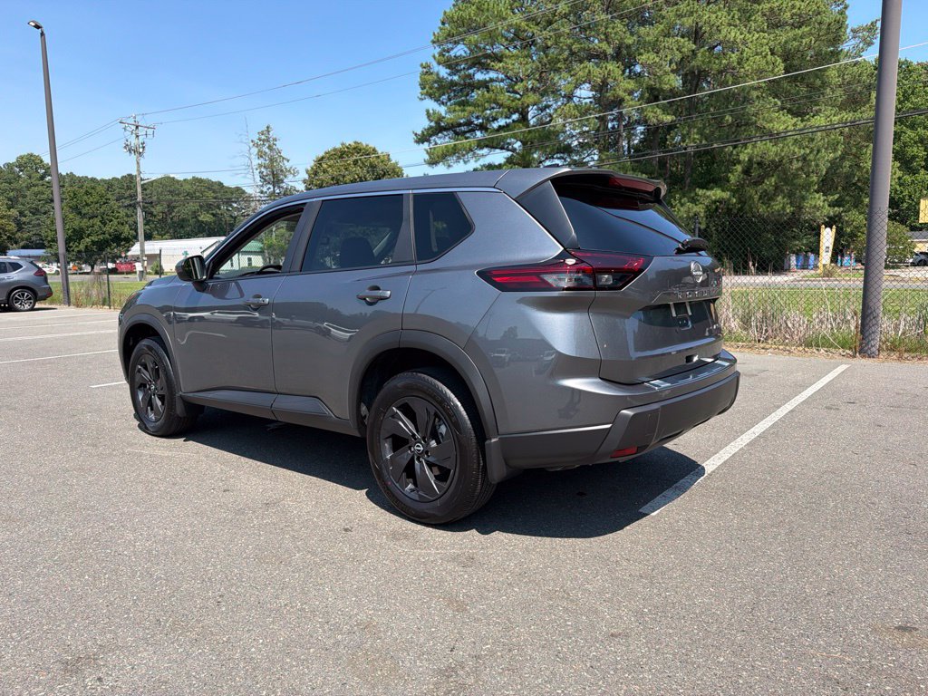 Used 2026 Nissan Rogue SV w/ Cold Weather Package AWD/4WD image 11