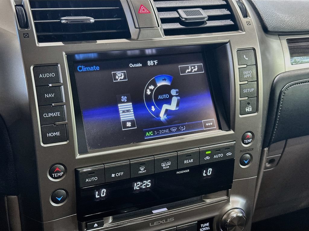 Used 2021 Lexus GX 460 Premium w/ Premium Package AWD/4WD image 16