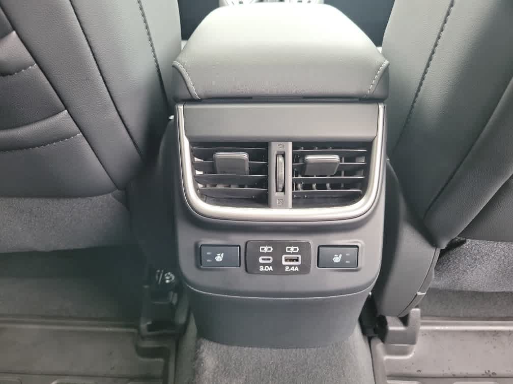 Used 2024 Subaru Outback Touring AWD/4WD image 34
