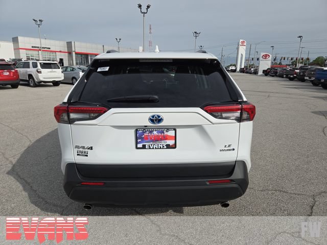 Used 2024 Toyota RAV4 LE AWD/4WD image 26
