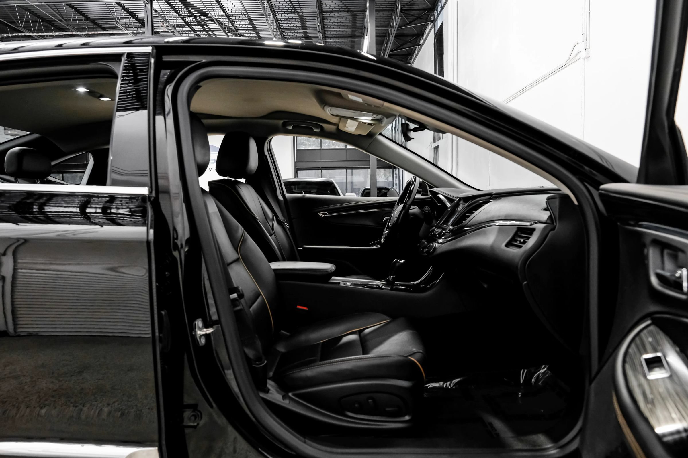 Used 2017 Chevrolet Impala Premier FWD image 40