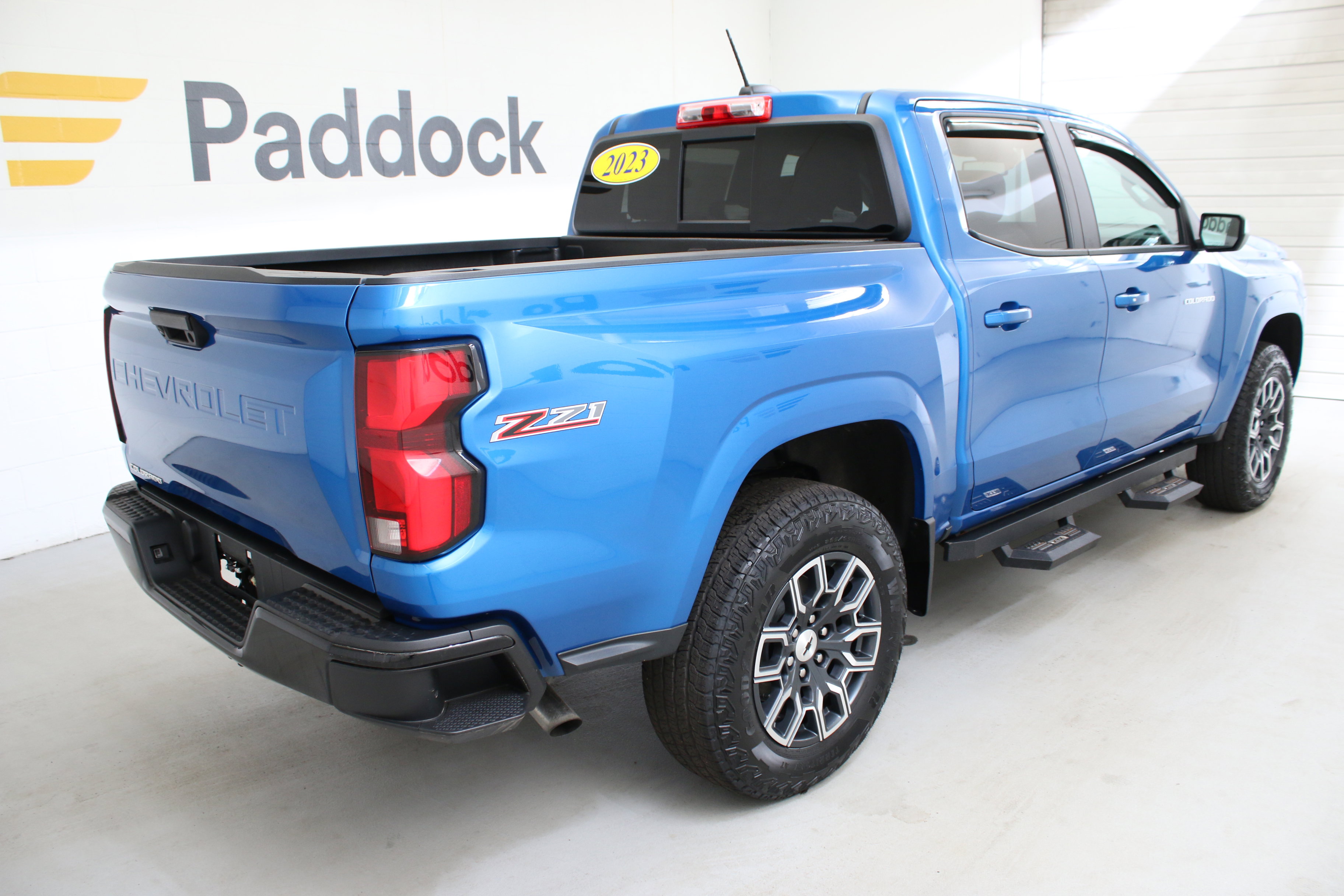 Used 2023 Chevrolet Colorado Z71 w/ Z71 Convenience Package 2 image 9