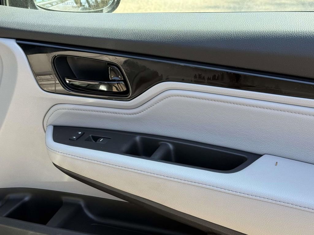 Used 2019 Honda Odyssey Elite image 8
