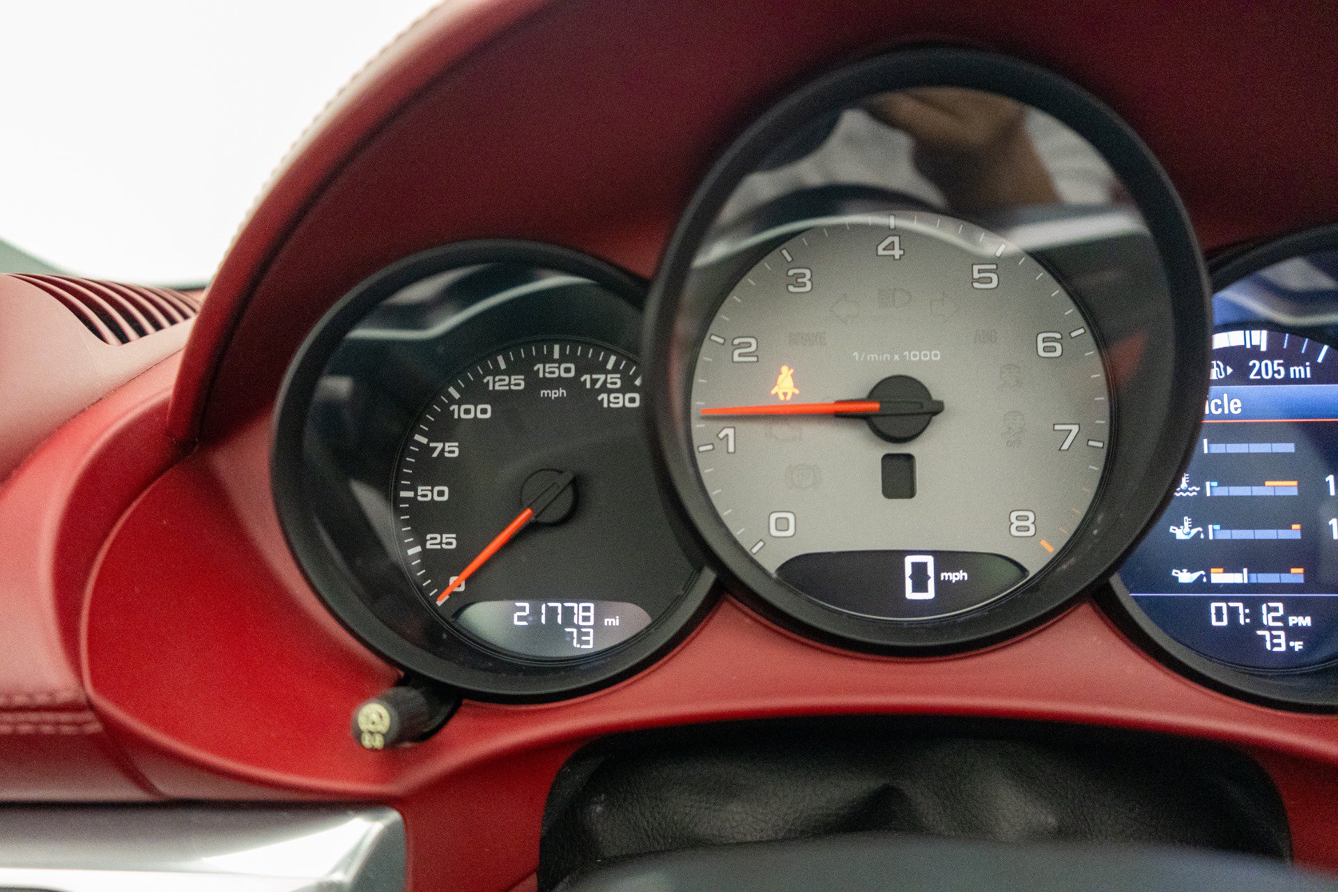 Used 2018 Porsche 718 Boxster S RWD image 19
