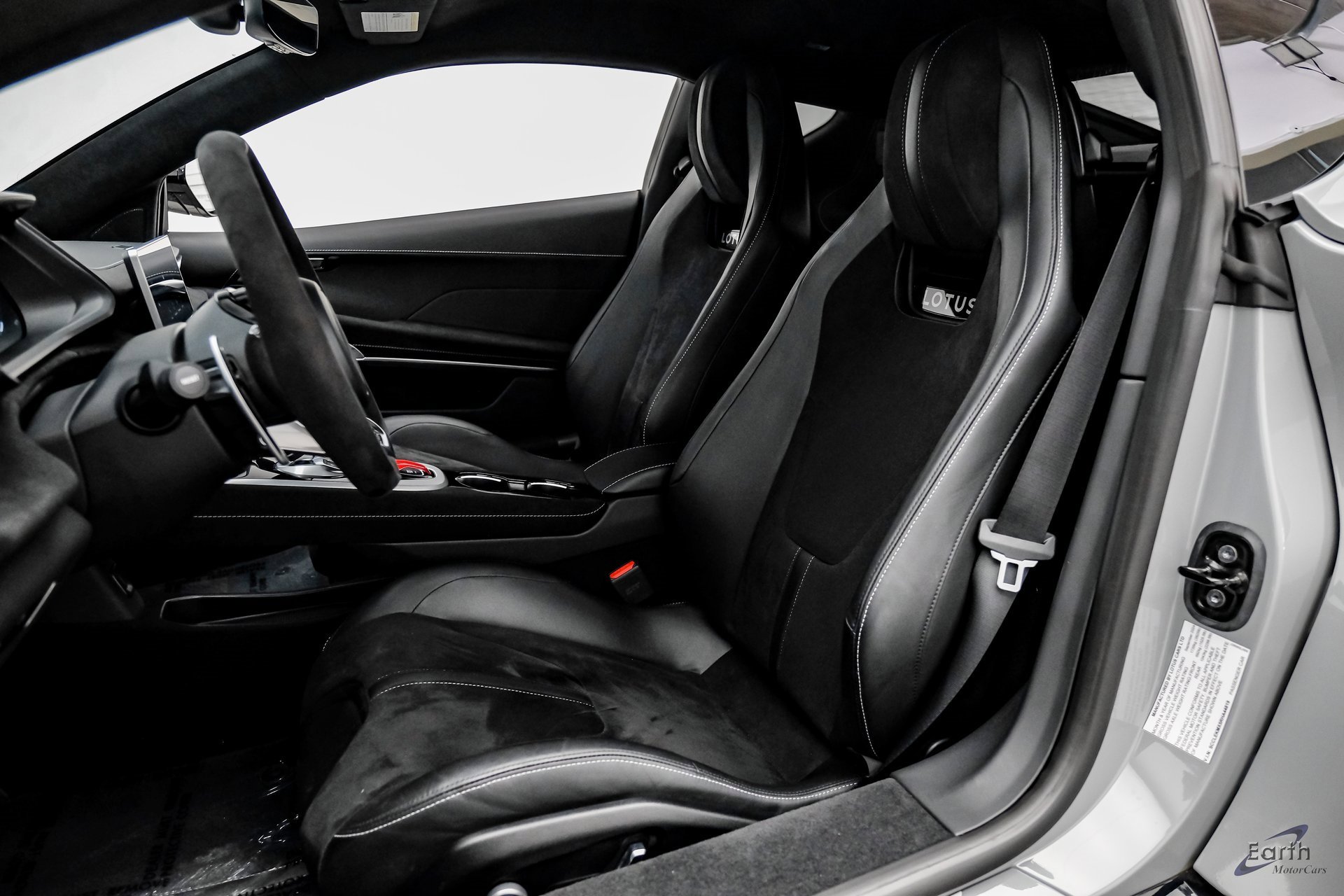 Used 2024 Lotus Emira First Edition image 39