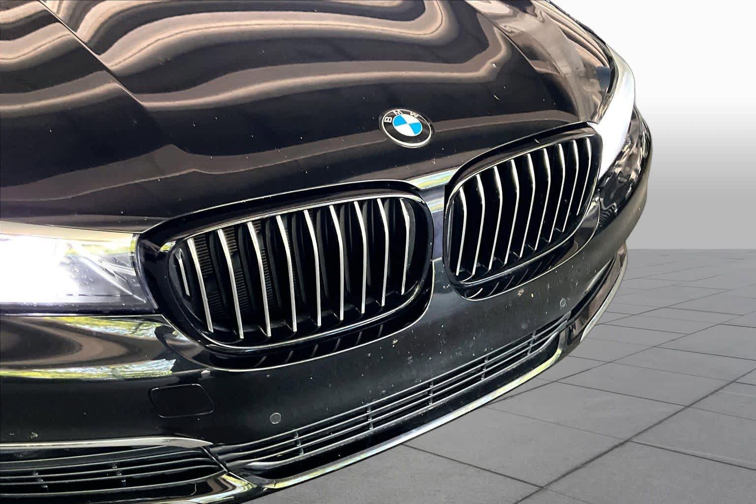 Used 2018 BMW 740i RWD image 29