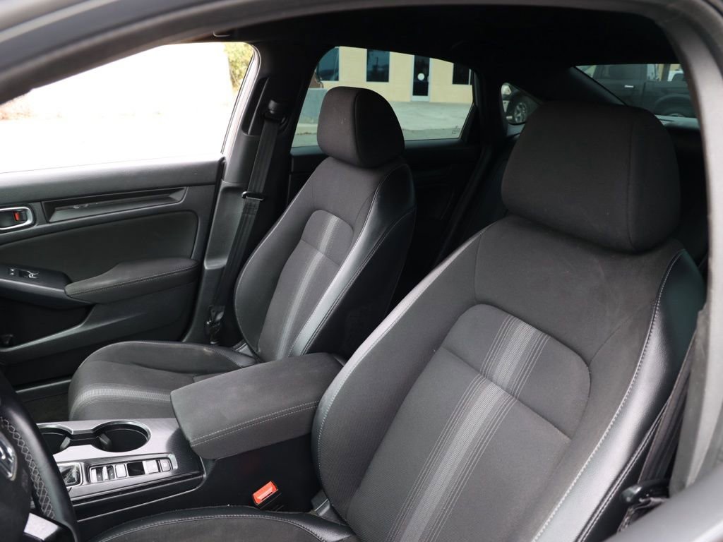 Used 2023 Honda Civic Sport image 15