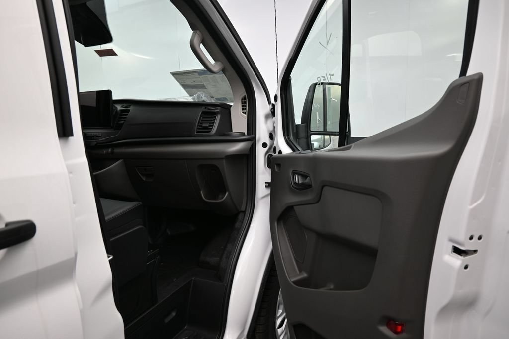 New 2026 Ford Transit 250 Low Roof RWD image 10