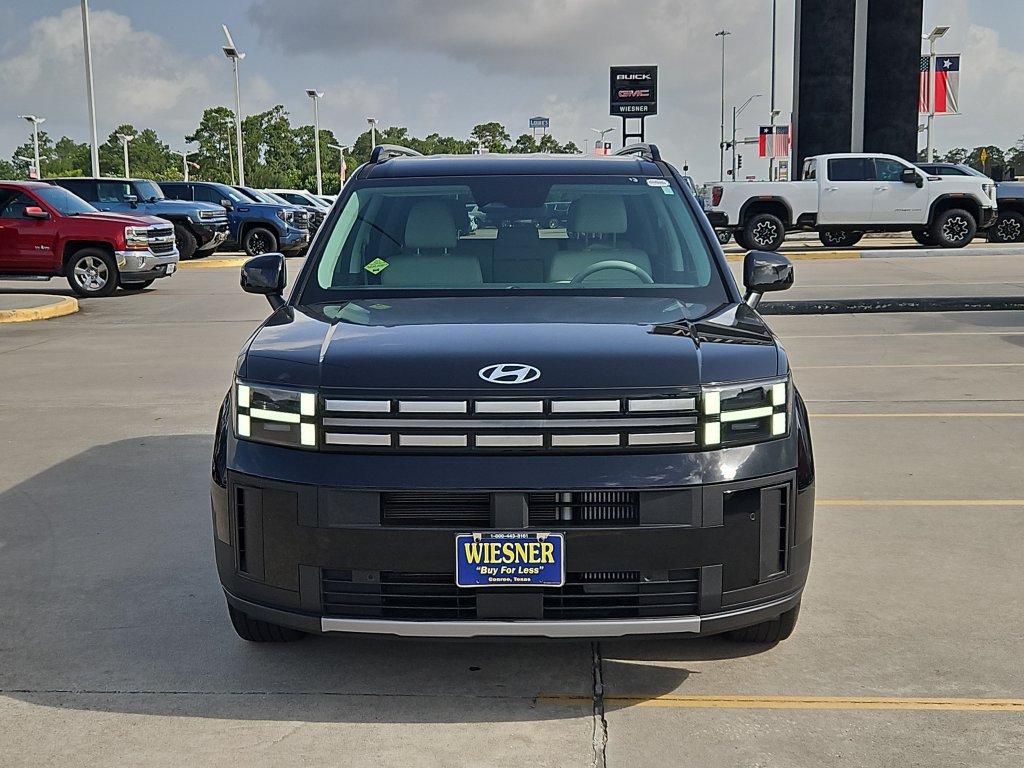 Used 2026 Hyundai Santa Fe SEL FWD image 2