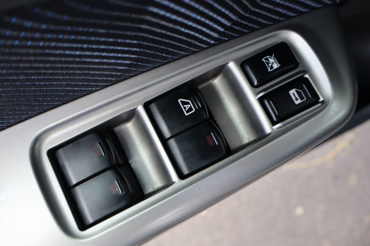 Used 2010 Subaru Forester 2.5X Premium AWD/4WD image 27