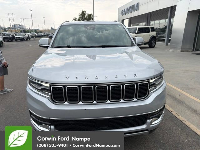 Used 2022 Jeep Wagoneer Series II AWD/4WD image 2