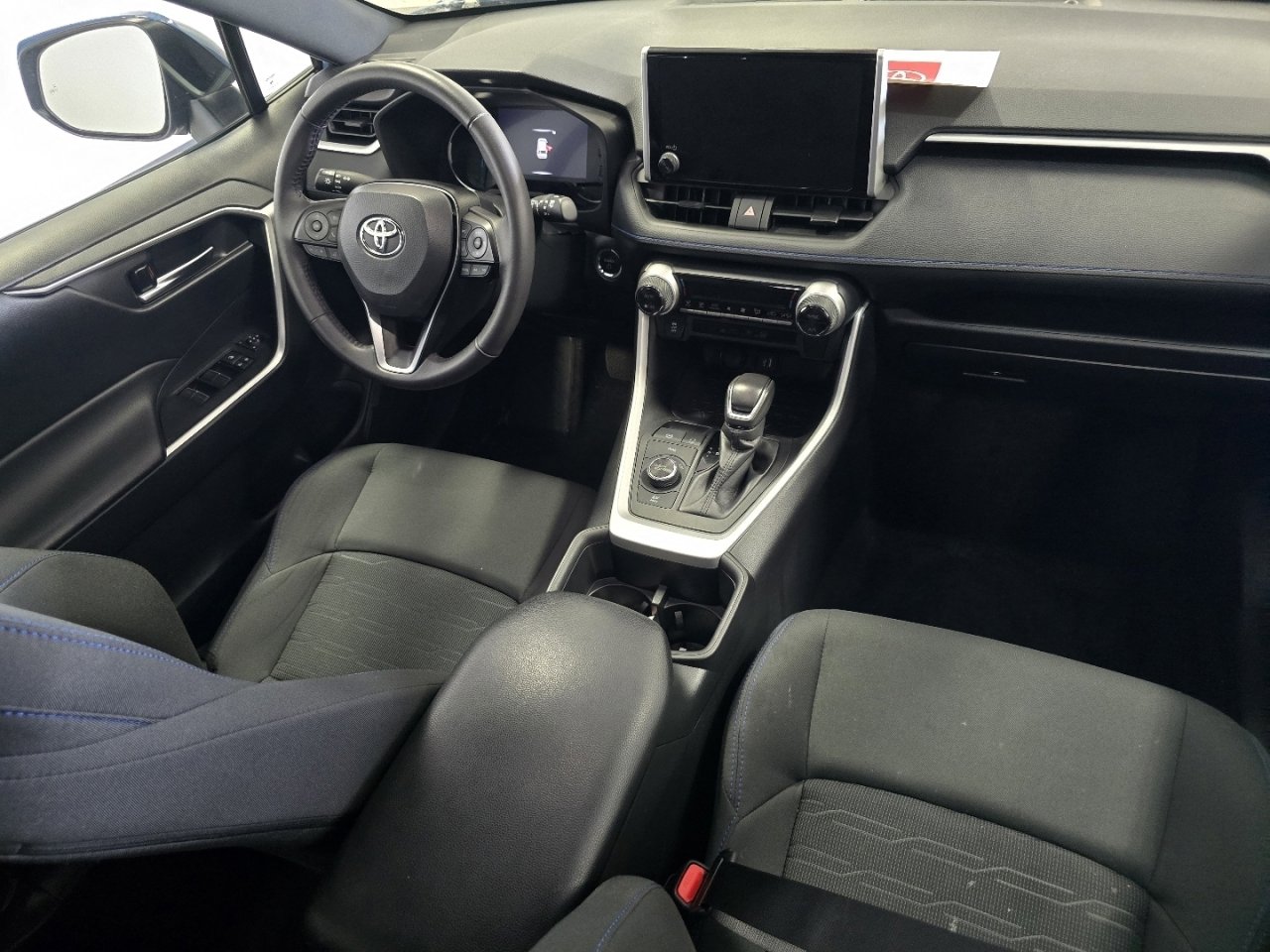 Certified 2024 Toyota RAV4 SE AWD/4WD image 20